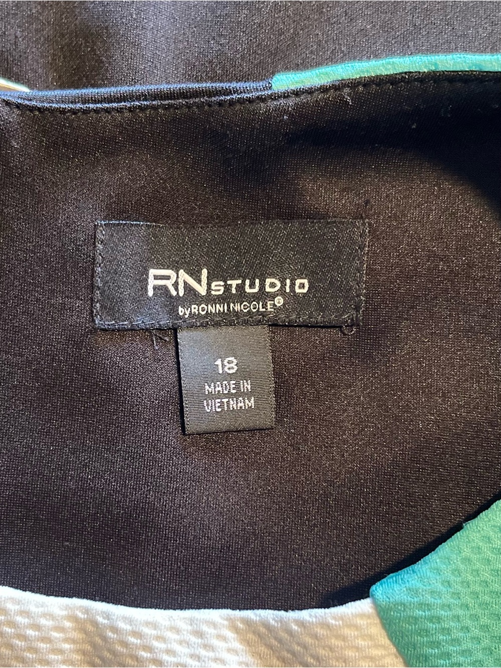 Rn Studio By Ronni Nicole Sleeveless Colorblock Sheath Dress Size 18 - Picture 8 of 12